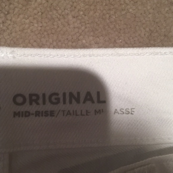 Old Navy white jeans - Picture 3 of 4